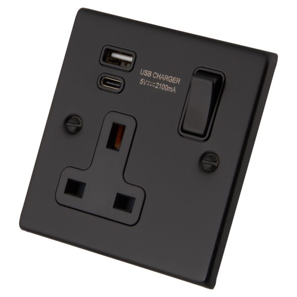 Black Metal 1 Gang 13A Socket c/w A+C USB 6082-902