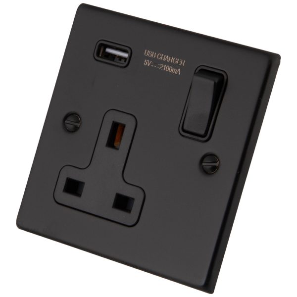 Black Metal 1 Gang Socket c/w USB Outlet 6082-912