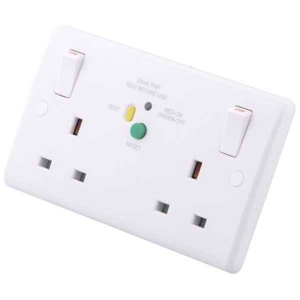 IONA 13 Amp 2 Gang Switched Socket c/w RCD
